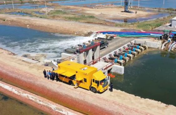 Pam Saliran Penampung Air Laut